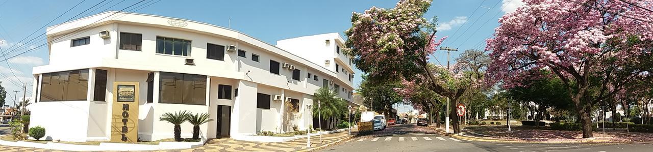 Universo Hotel Paulínia エクステリア 写真